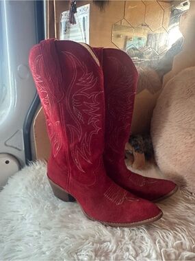 Idyllwind Red Suede Western Heeled Boots